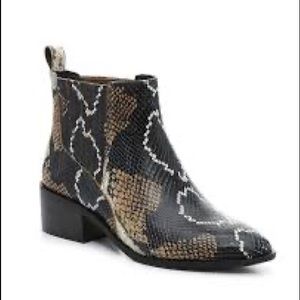 NEW Crown Vintage snakeskin boots
